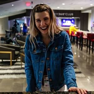 Meet your Posher, Alexis